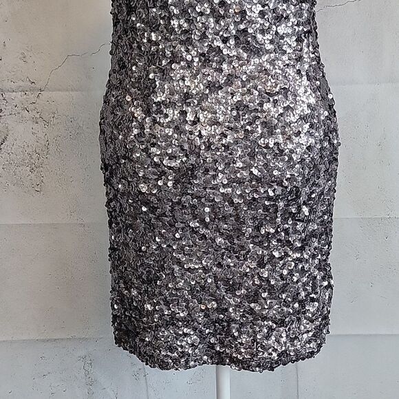 Amber Blue sleeveless sequined mini party dress Women's Size S - Picture 3 of 12